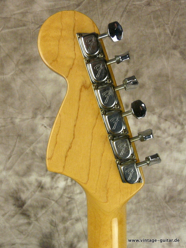 Fender_Stratocaster-1977-sunburst_near-mint-010.JPG