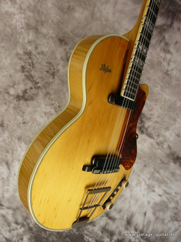 Hofner-Club-40-1959-natural-John-Lennon-010.JPG