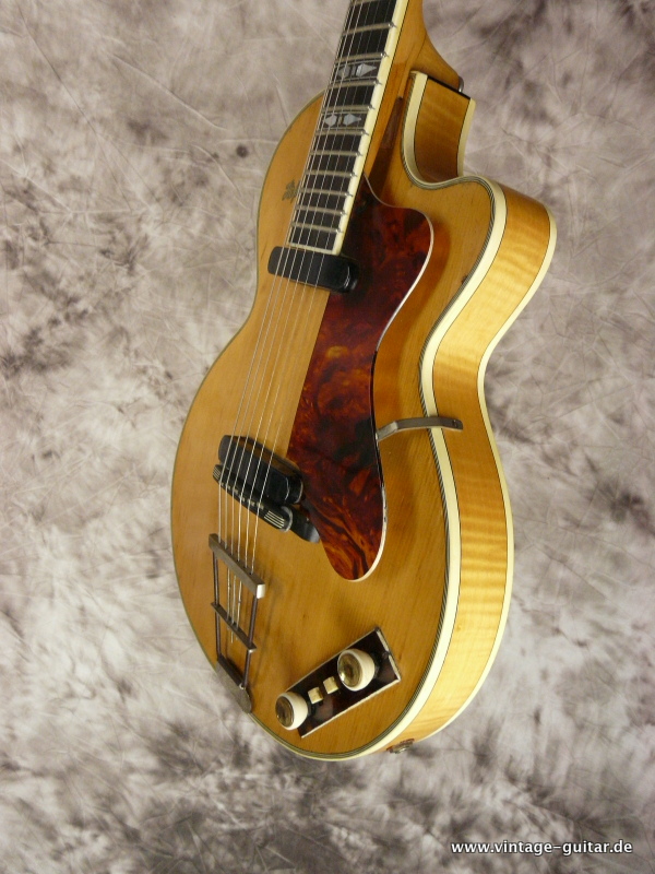 Hofner-Club-40-1959-natural-John-Lennon-011.JPG