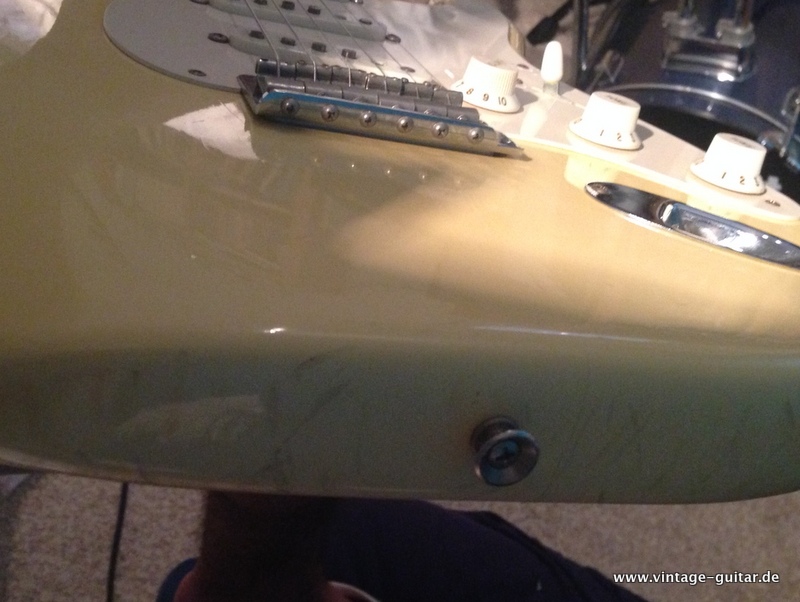 Fender_Stratocaster-1984-Fullerton-Vintage-50s-Reissue-olympic-white-006.JPG