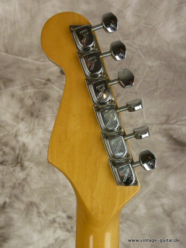 Fender_Stratocaster_1982-Dan-Smith-sienna-burst-006.JPG