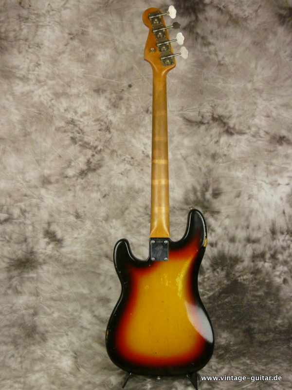 Fender_Precision_Bass_1966_sunburst-003.JPG