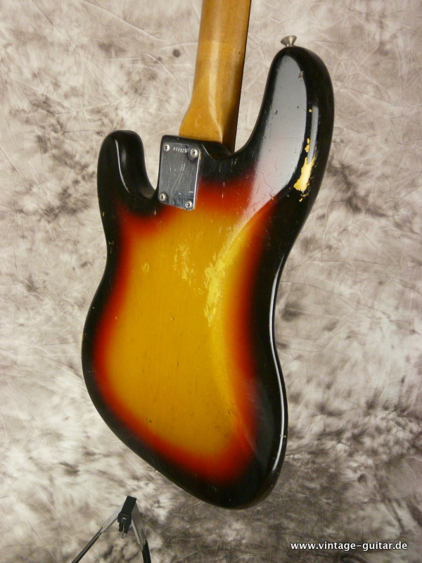 Fender_Precision_Bass_1966_sunburst-010.JPG