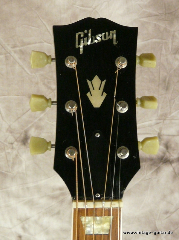 Gibson-J-160E-Beatles-2006-005.JPG