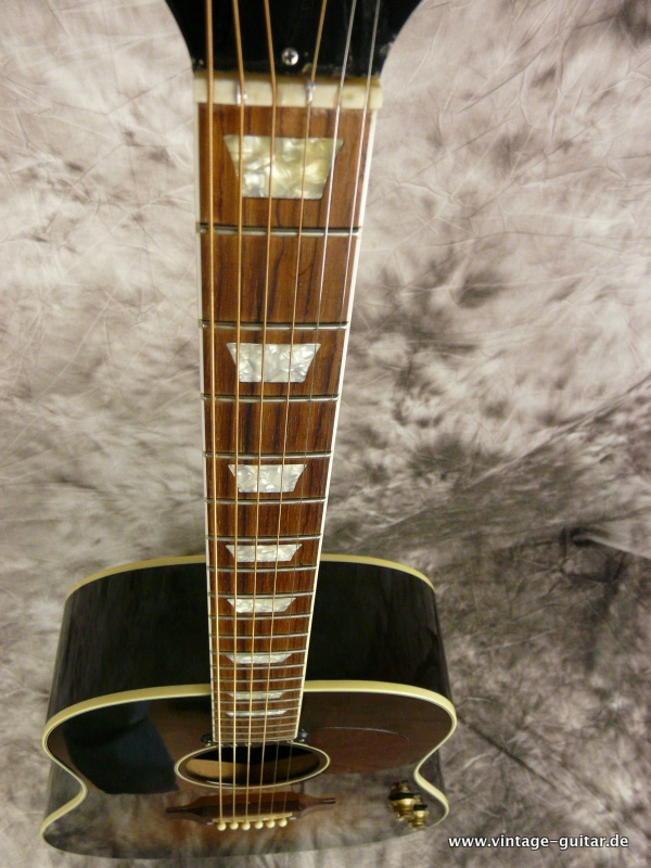 Gibson-J-160E-Beatles-2006-007.JPG