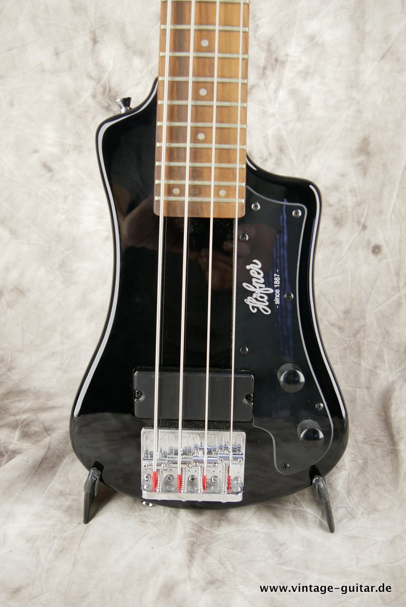 Hoefner_Shorty_Bass_black_2015-003.JPG