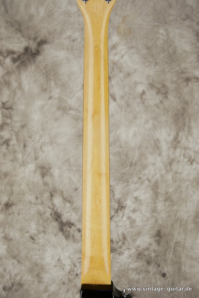 img/vintage/2486/Hoefner_Shorty_Bass_black_2015-012.JPG
