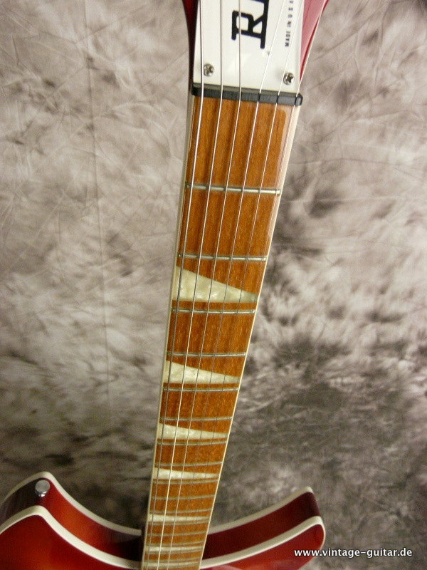 Rickenbacker-360:6-V64-360:V64-fireglo-012.JPG