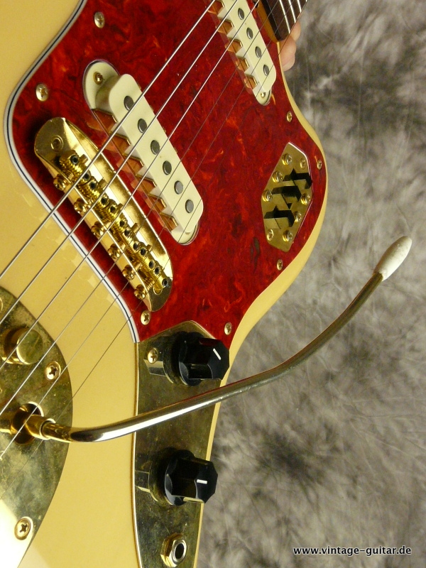 Fender_Jaguar-1994-blonde-Limited-Edition-009.JPG