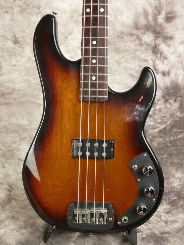 G&L-Bass-L-1000-sunburst-1983-002.JPG