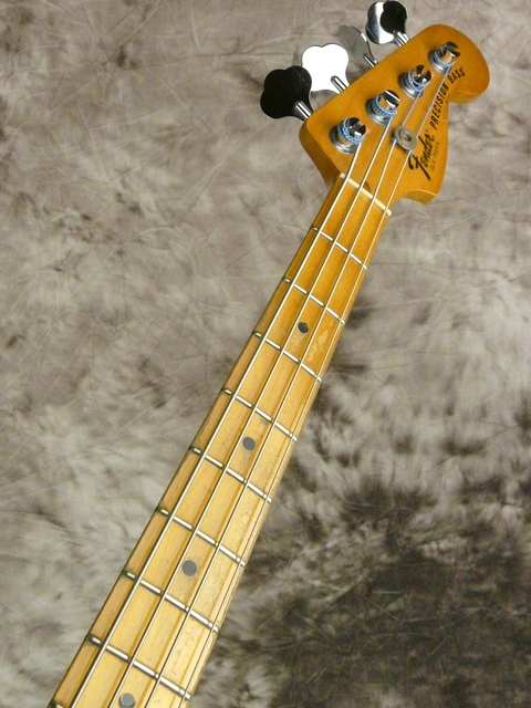 Fender_Precision-1979-black-008.JPG
