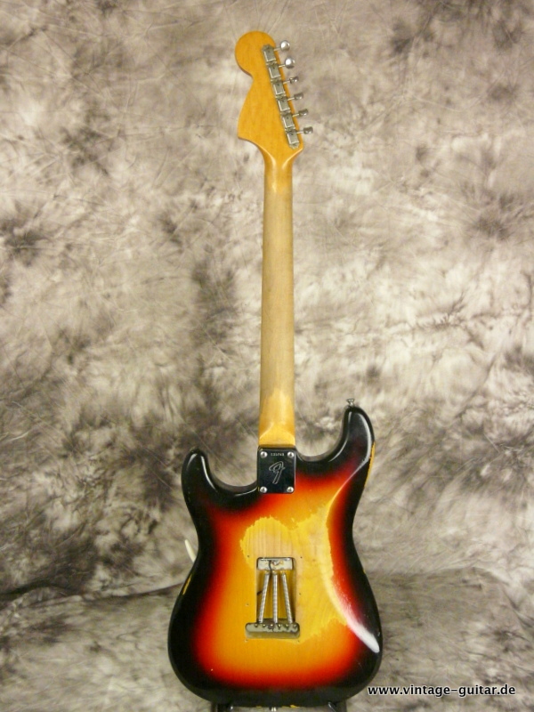 Fender-Stratocaster-1966-sunburst-005.JPG