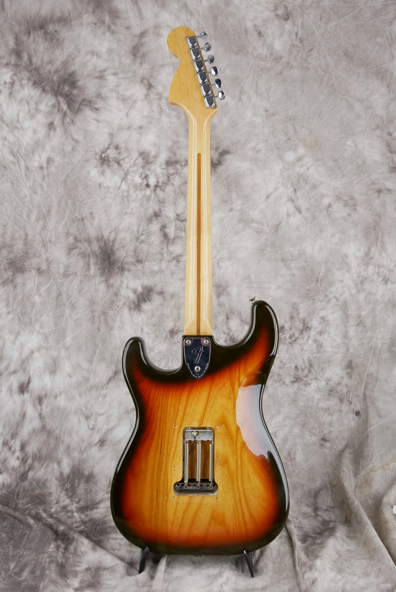 Fender_Stratocaster_ash_sunburst_1980-002.JPG