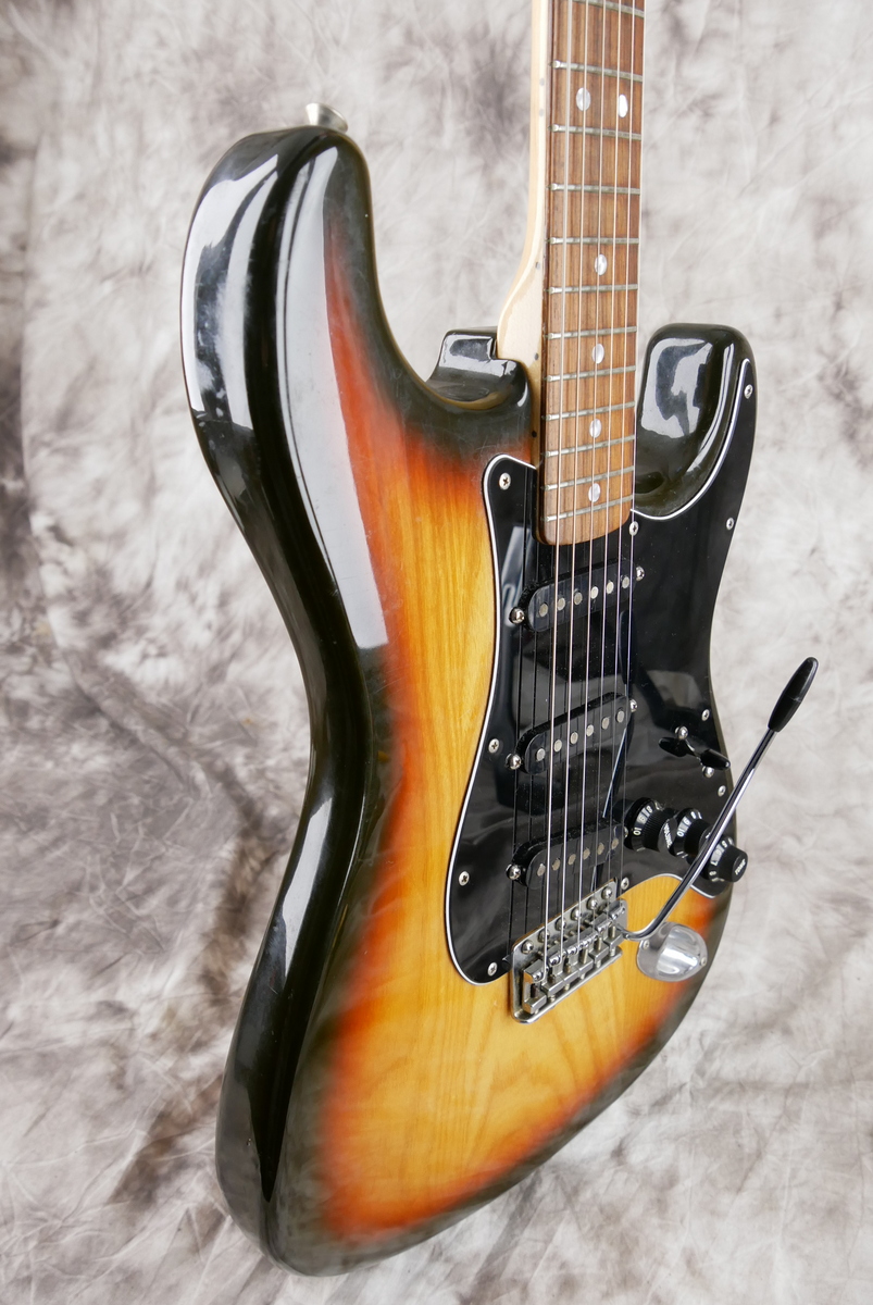 Fender_Stratocaster_ash_sunburst_1980-005.JPG