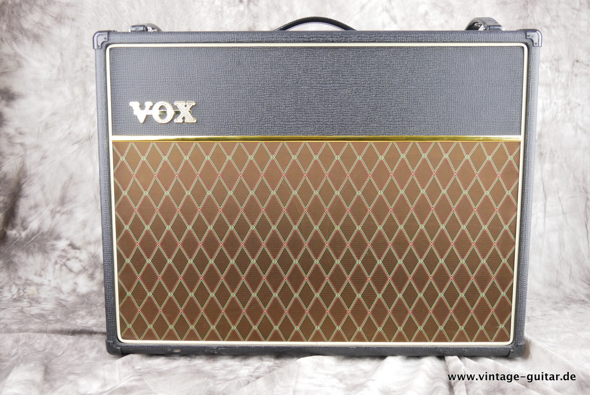 Vox_AC_30_combo_black_2008-001.JPG