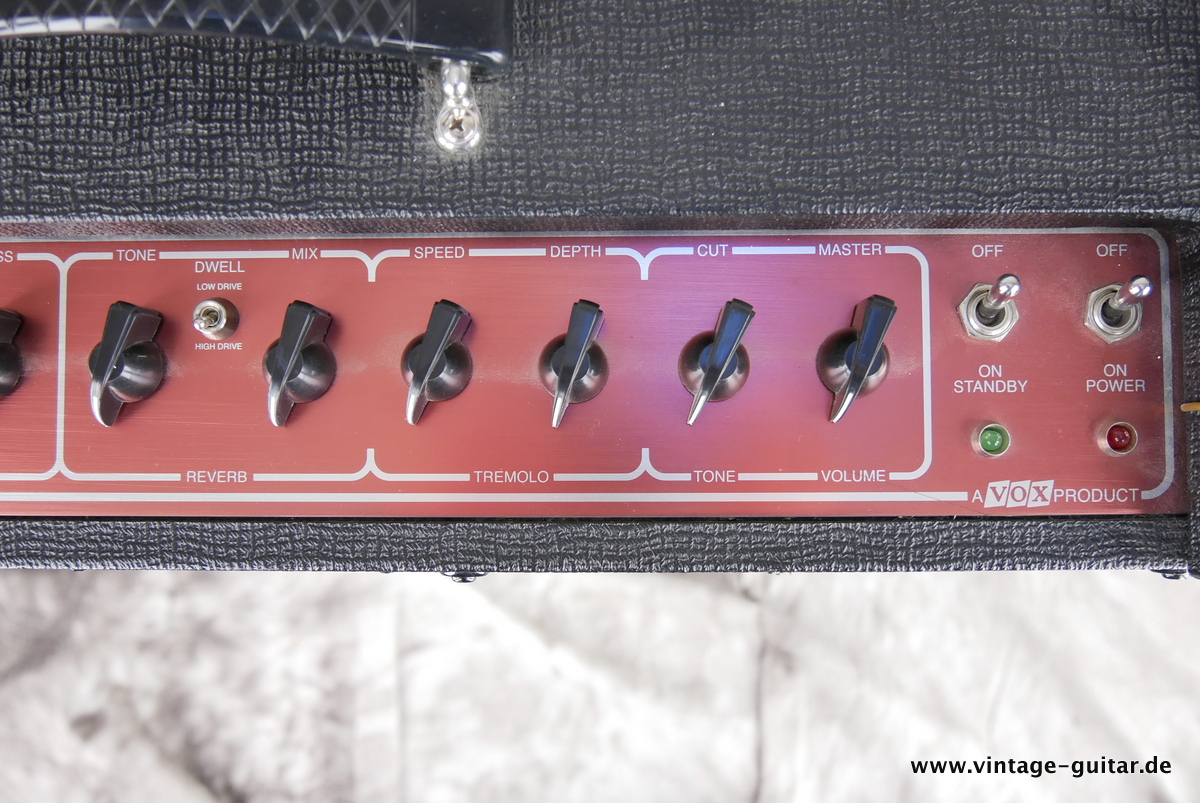 img/vintage/2545/Vox_AC_30_combo_black_2008-007.JPG