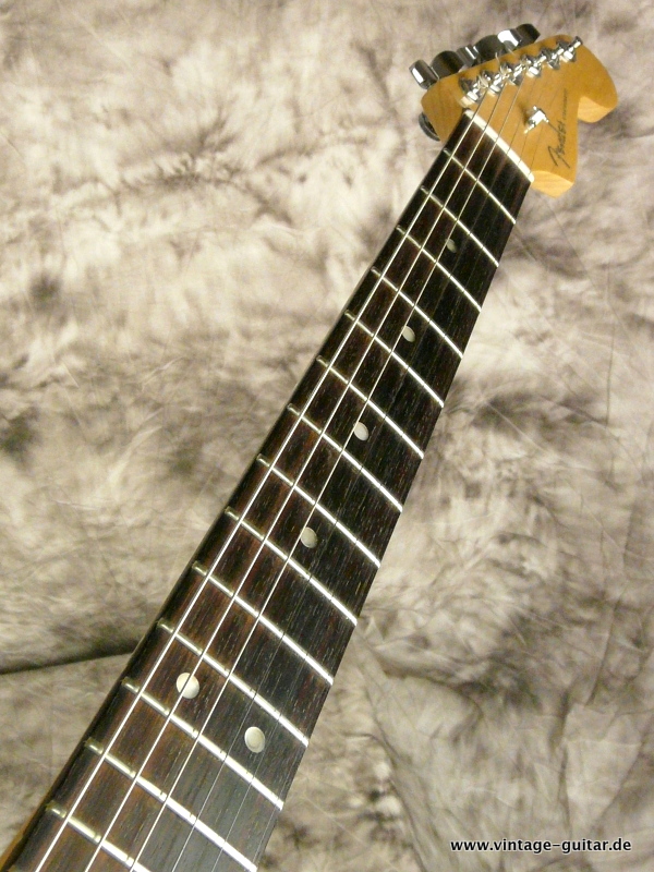 Fender-Stratocaster_Special-2011-natural-008.JPG