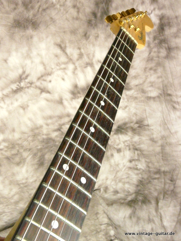 Fender-Stratocaster_1993-Special-Edition-green-metallic-008.JPG
