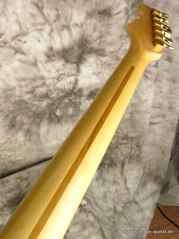 Fender-Stratocaster_1993-Special-Edition-green-metallic-009.JPG