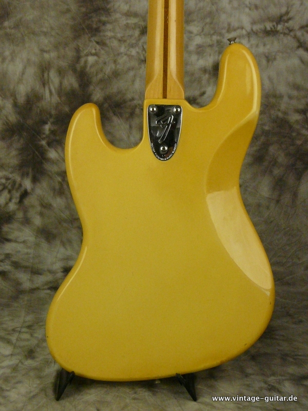 Fender-Jazz-Bass-1976-olympic-white-004.JPG