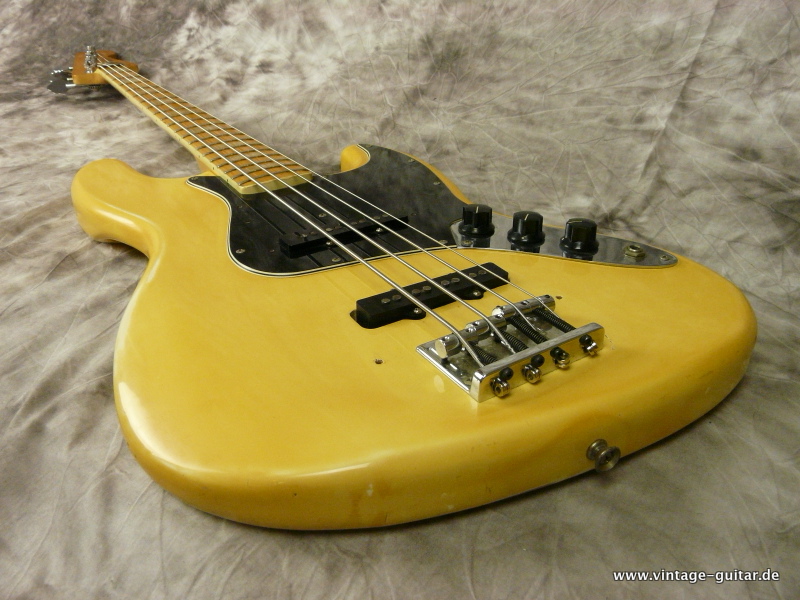 Fender-Jazz-Bass-1976-olympic-white-010.JPG