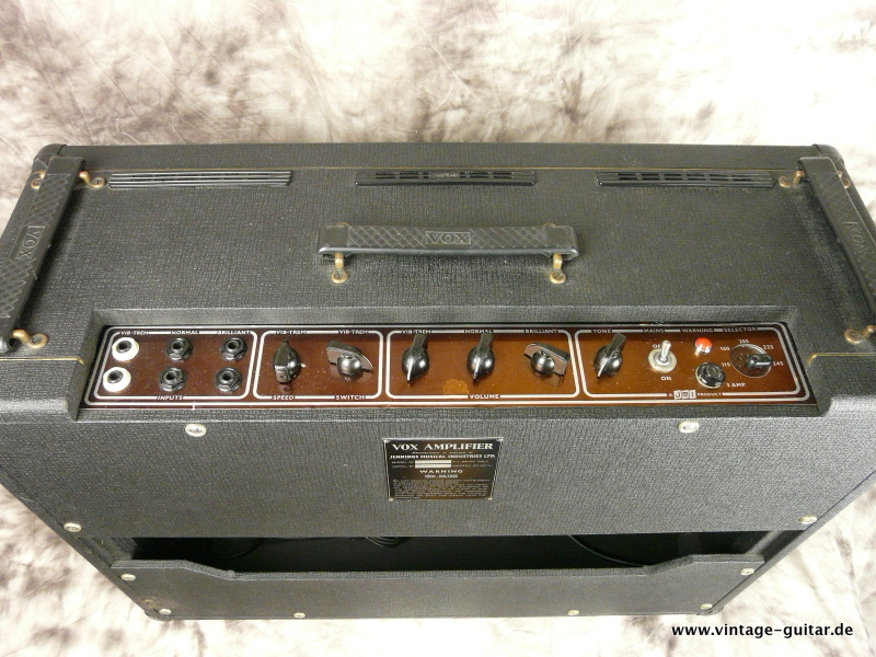 Vox-AC30:6-AC-30-1963-copper-blue-bulldogs-004.JPG