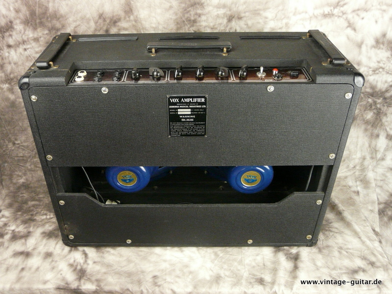 Vox-AC30:6-AC-30-1963-copper-blue-bulldogs-009.JPG