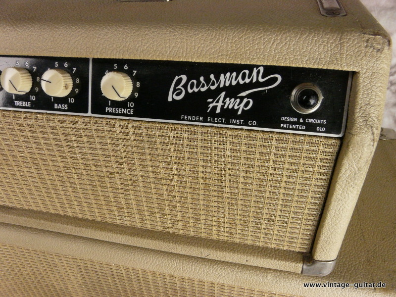Fender_Bassman_Piggyback_white-tolex-Brian-Setzer-1964-003.JPG