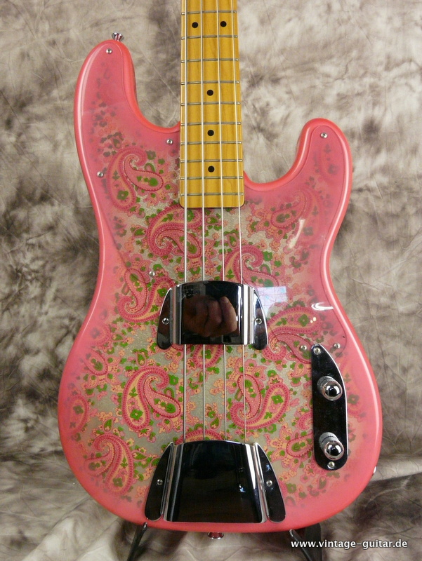 Fender-Telecaster-Bass-Pink-Paisley-Japan-003.JPG