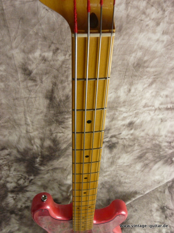 Fender-Telecaster-Bass-Pink-Paisley-Japan-007.JPG