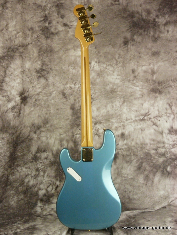 Fender-Precision-Special-lake-placid-blue-1983-002.JPG