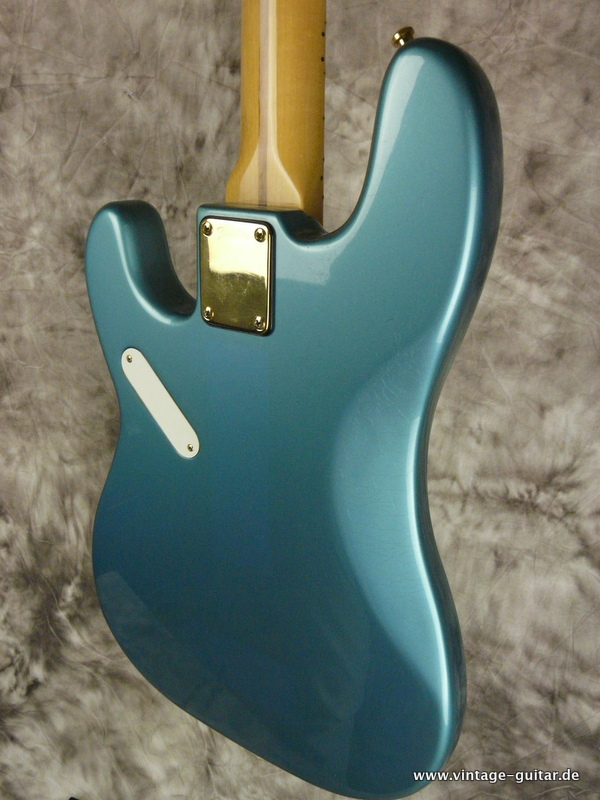 Fender-Precision-Special-lake-placid-blue-1983-010.JPG