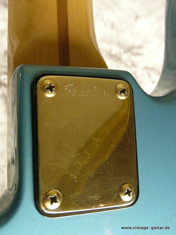 Fender-Precision-Special-lake-placid-blue-1983-013.JPG