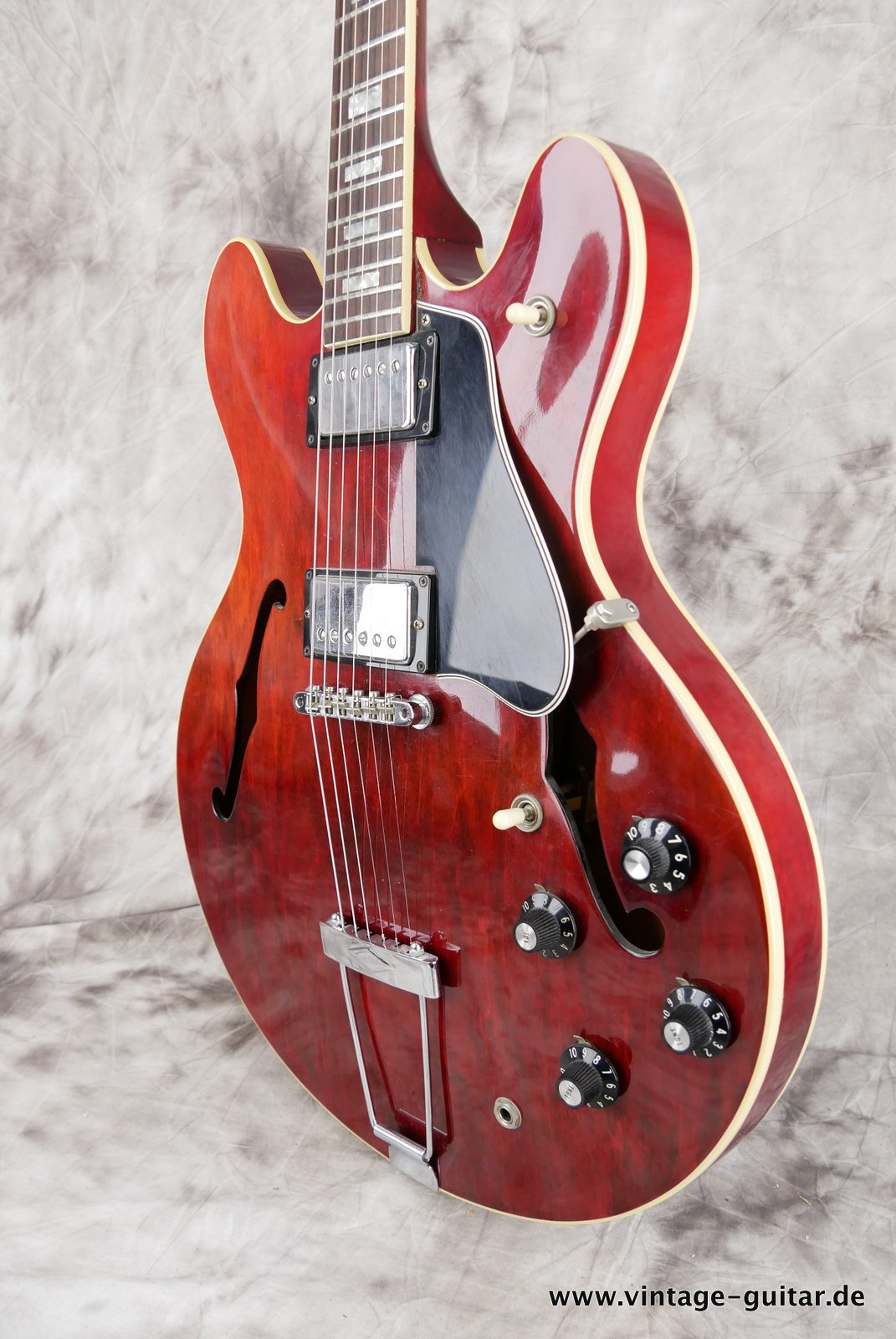 Gibson-ES-335-TD-1976-006.JPG