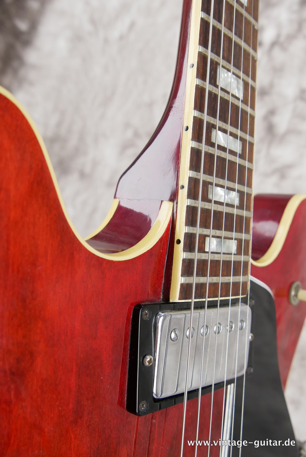 Gibson-ES-335-TD-1976-013.JPG