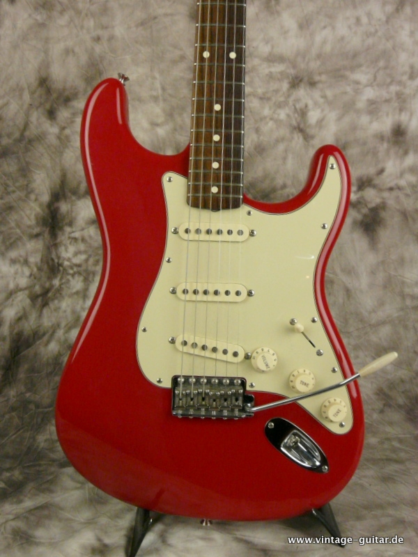Fender-Stratocaster-Mark-Knopfler-Signature-002.JPG