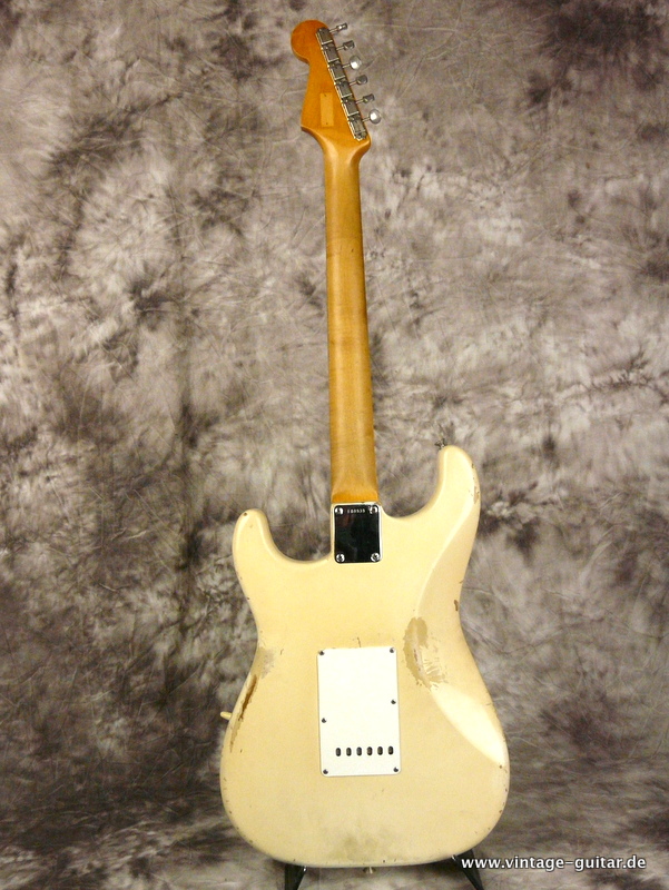 Fender-Stratocaster-1963-olympic-white-003.JPG