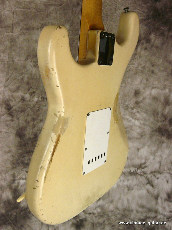 Fender-Stratocaster-1963-olympic-white-011.JPG