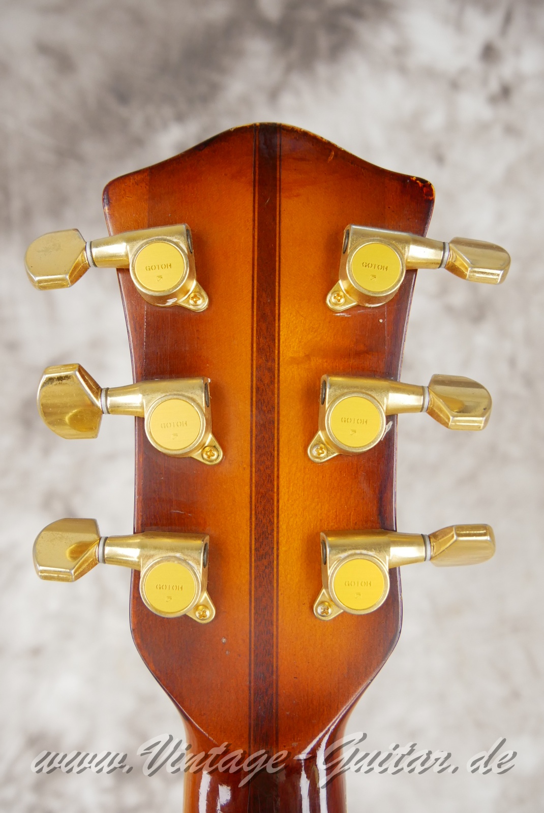 Schulz_Instrumentenbau_Solid_Archtop_sunburst_2000-004.JPG