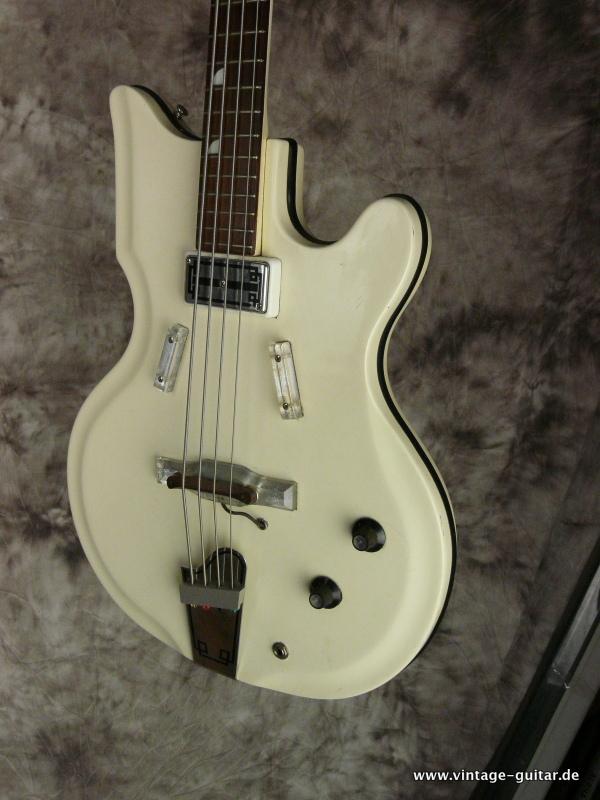 img/vintage/2609/National-Bassguitar-Model-85-map-white-1964-003.JPG