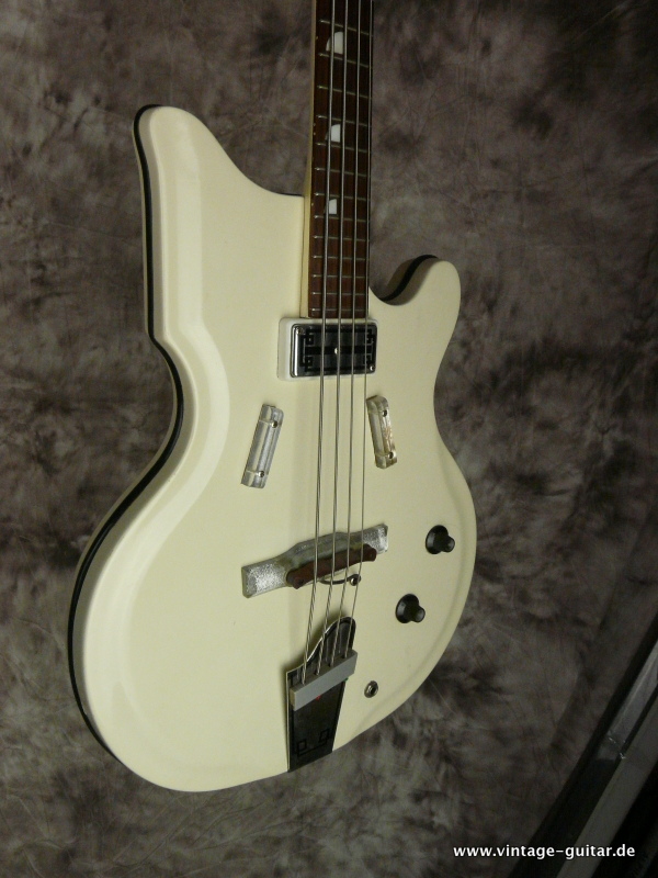 img/vintage/2609/National-Bassguitar-Model-85-map-white-1964-004.JPG