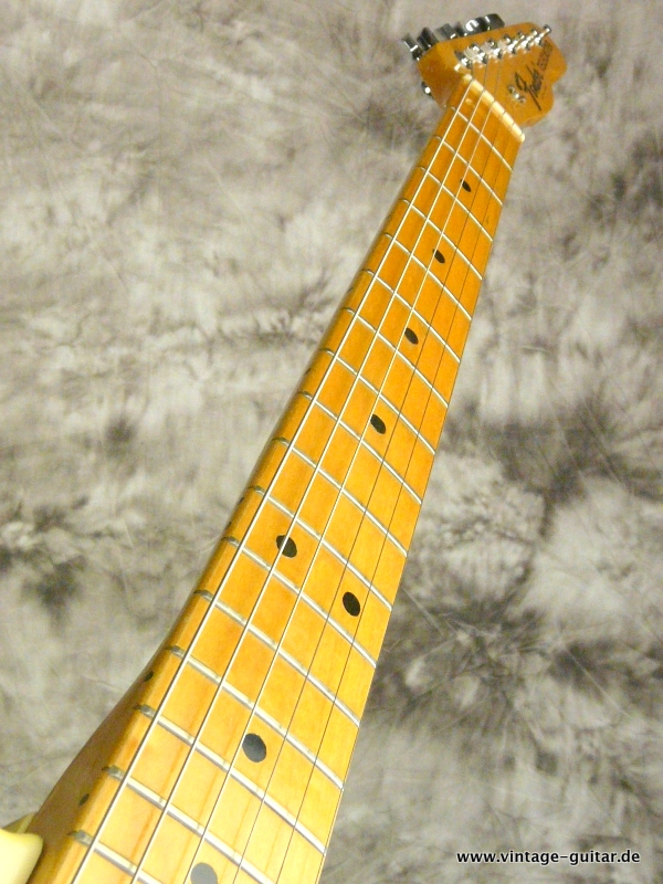 Fender-blonde-Telecaster-1968-maple-fretboard-010.JPG