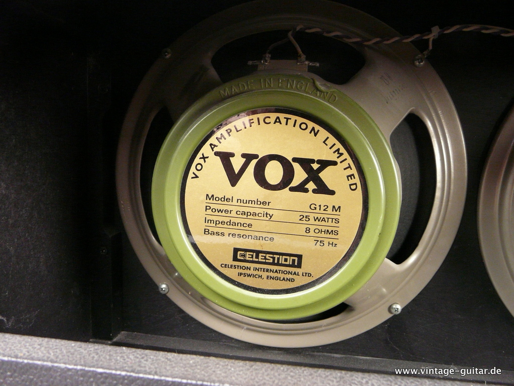 VOX-AC-30-1990-30th-anniversary-008.JPG