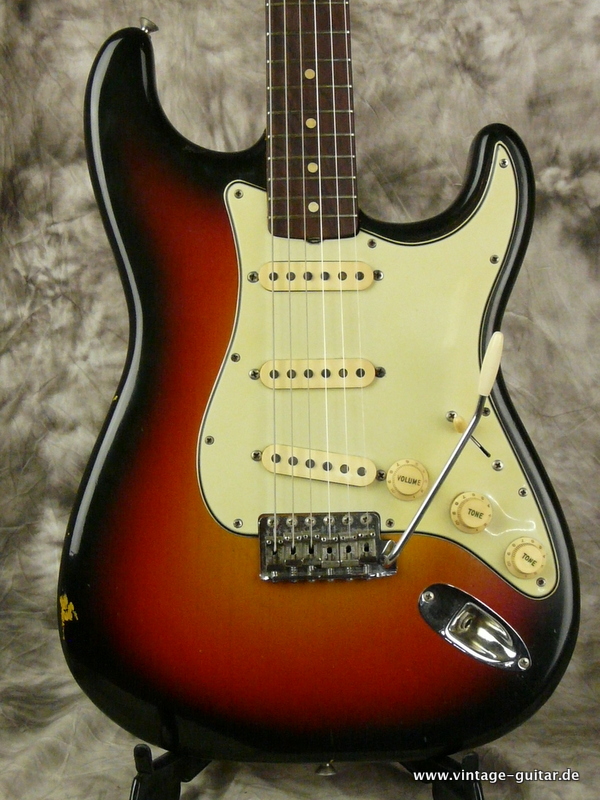 Fender-Stratocaster-1964-65-sunburst-002.JPG
