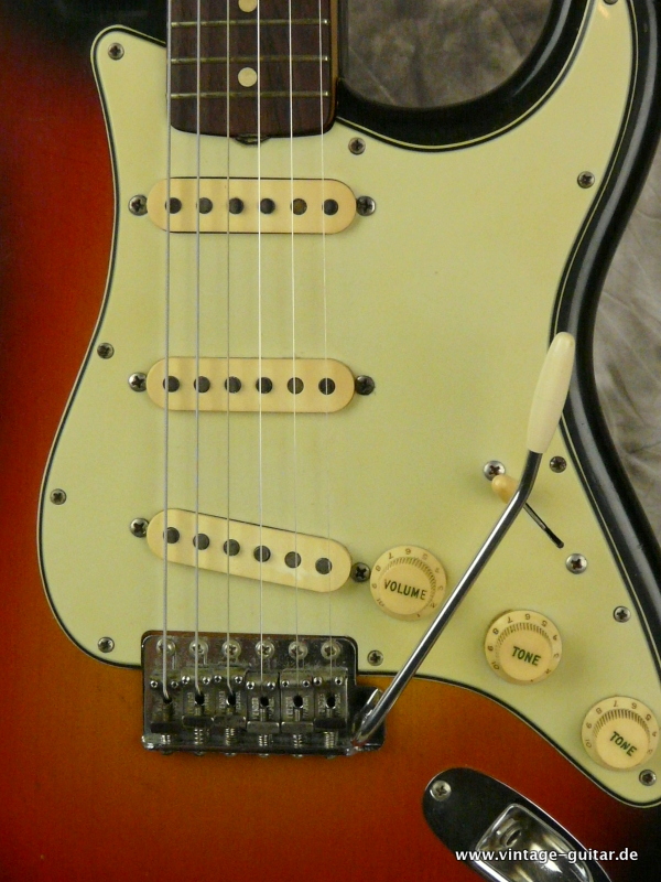 Fender-Stratocaster-1964-65-sunburst-009.JPG