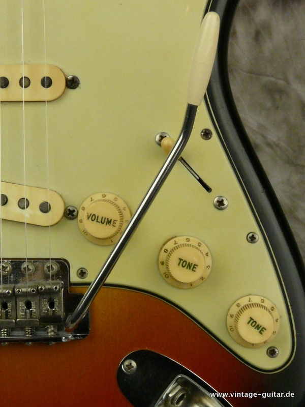 Fender-Stratocaster-1964-65-sunburst-010.JPG