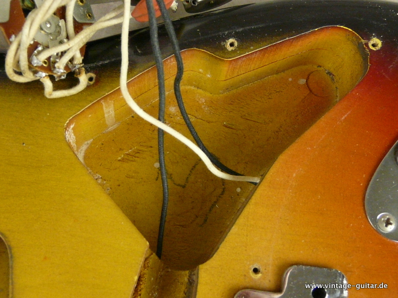 Fender-Stratocaster-1964-65-sunburst-017.JPG