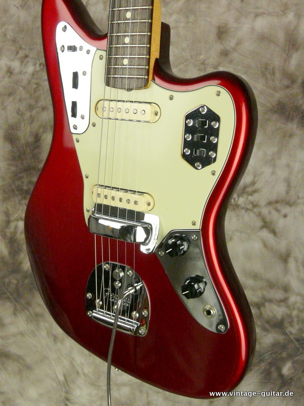 Fender-Jaguar-62-Special-Run-Thin-Lacquer-candy-apple-red-2008-012.JPG