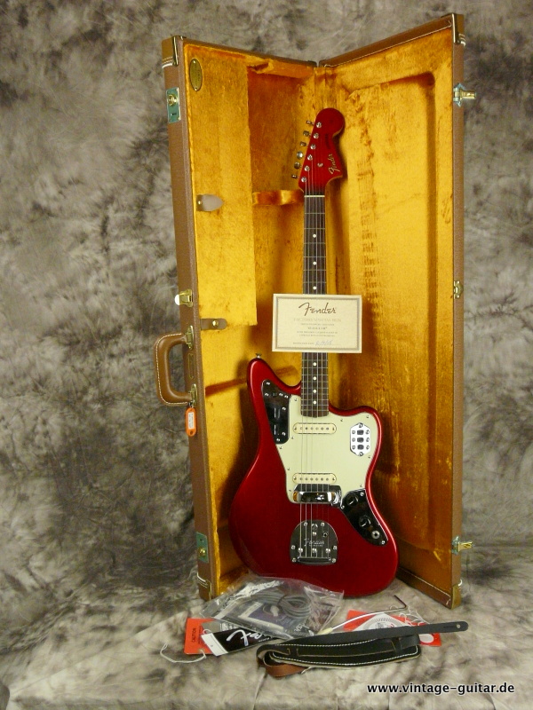 Fender-Jaguar-62-Special-Run-Thin-Lacquer-candy-apple-red-2008-016.JPG