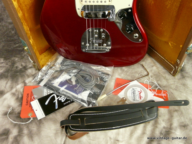 Fender-Jaguar-62-Special-Run-Thin-Lacquer-candy-apple-red-2008-017.JPG